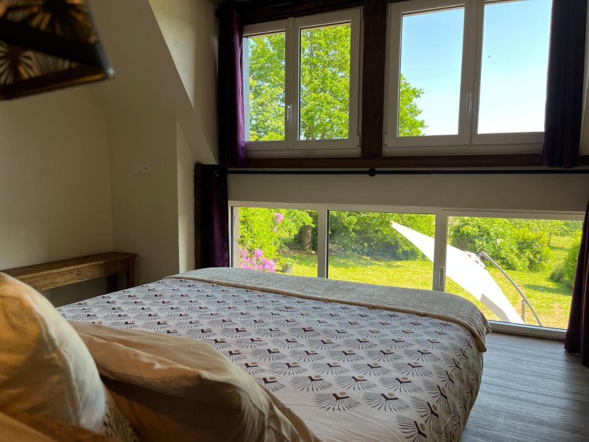 Maison D'Hote Avec Sauna Et Jacuzzi A La Campagne Les Portes du Coglais Exterior foto